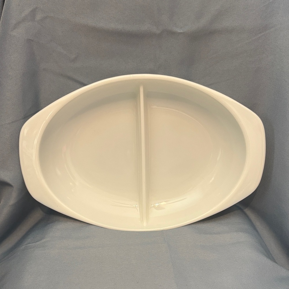 Pyrex Divided Serving Bowl
